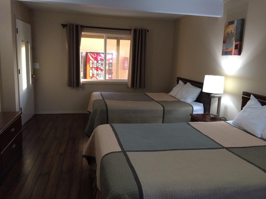 Townhouse Inn & Suites Klamath Falls Exteriér fotografie