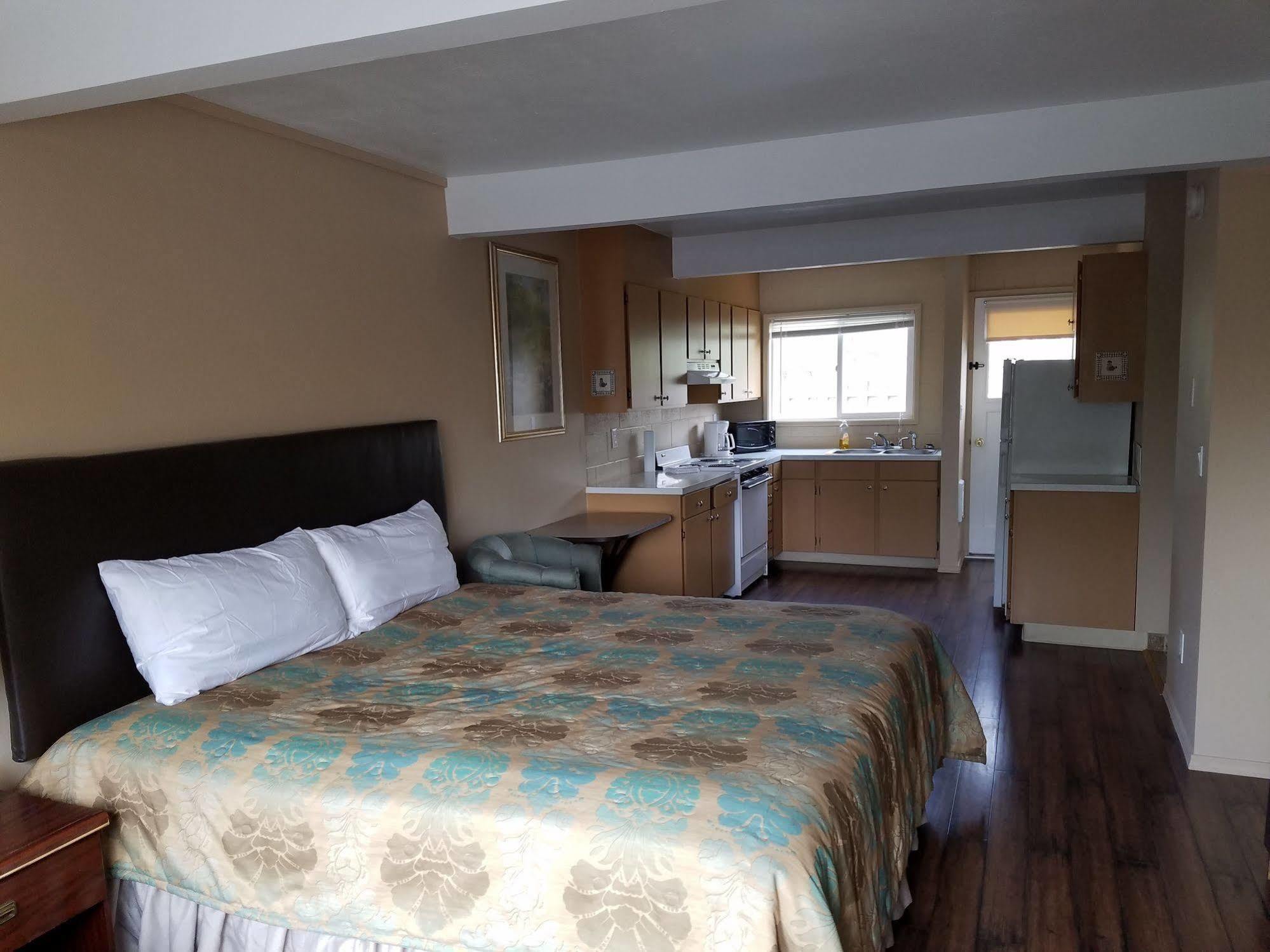 Townhouse Inn & Suites Klamath Falls Exteriér fotografie